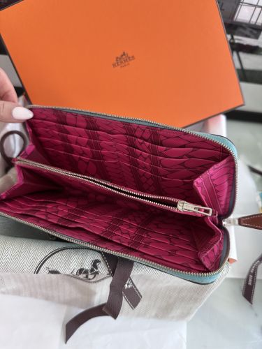 HERMES LONG WALLET SILK IN TÜRKISBLAU EPSOM  LEDER