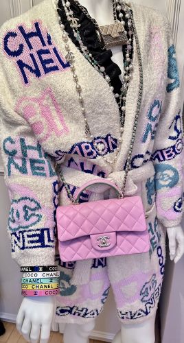 CHANEL CARDIGAN MIT LOGO SS2023 CHANEL CARDIGAN MIT LOGO SS2023