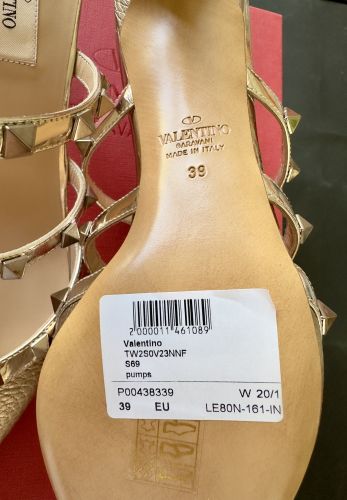 VALENTINO GARAVANI PUMPS ROCKSTUD NIETEN 