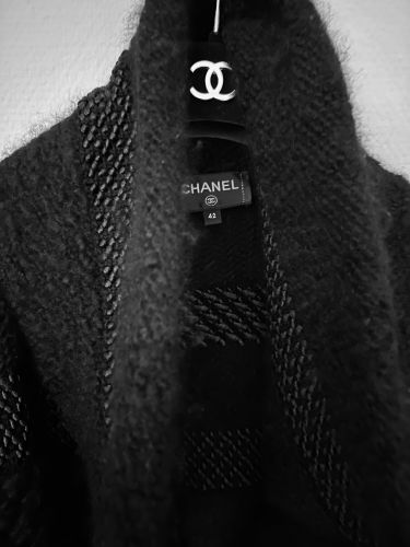 CHANEL MANTEL LONG IN BLACK