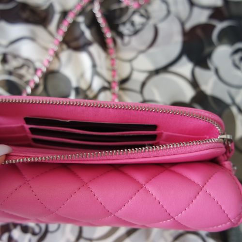 CHANEL UMHÄNGETASCHE BAG IN PINK LEDER METALL IN SILBER TON
