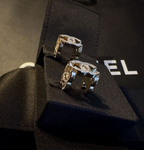 CHANEL ORRINGE IN GOLD TON METAL MIT STRASSSTEINEN