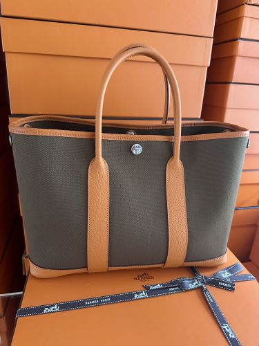 HERMÈS GARDEN PARTY 30 TOILE MILITAIRE VEAU NEGONDA ALEZAN/ORANGE HERMÈS GARDEN PARTY 30 TOILE MILITAIRE VEAU NEGONDA ALEZAN/ORANGE