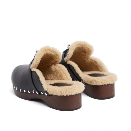 HERMÈS CLOGS CARLOTTA IN BLACK FURRY HERMÈS CLOGS CARLOTTA IN BLACK FURRY