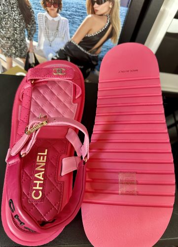 CHANEL DAD SANDALS PINK ROSA LEDER GOLDFARBENES CC
