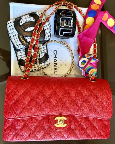 CHANEL CLASSIC FLAP BAG  IN ROT KAVIAR LEDER  METALL IN GOLD TON