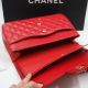 CHANEL CLASSIC FLAP BAG GROSS IN ROT KAVIAR LEDER  MIT GOLD HARDWARE 