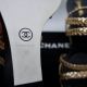 CHANEL RIEMCHEN SANDALEN IN GOLD