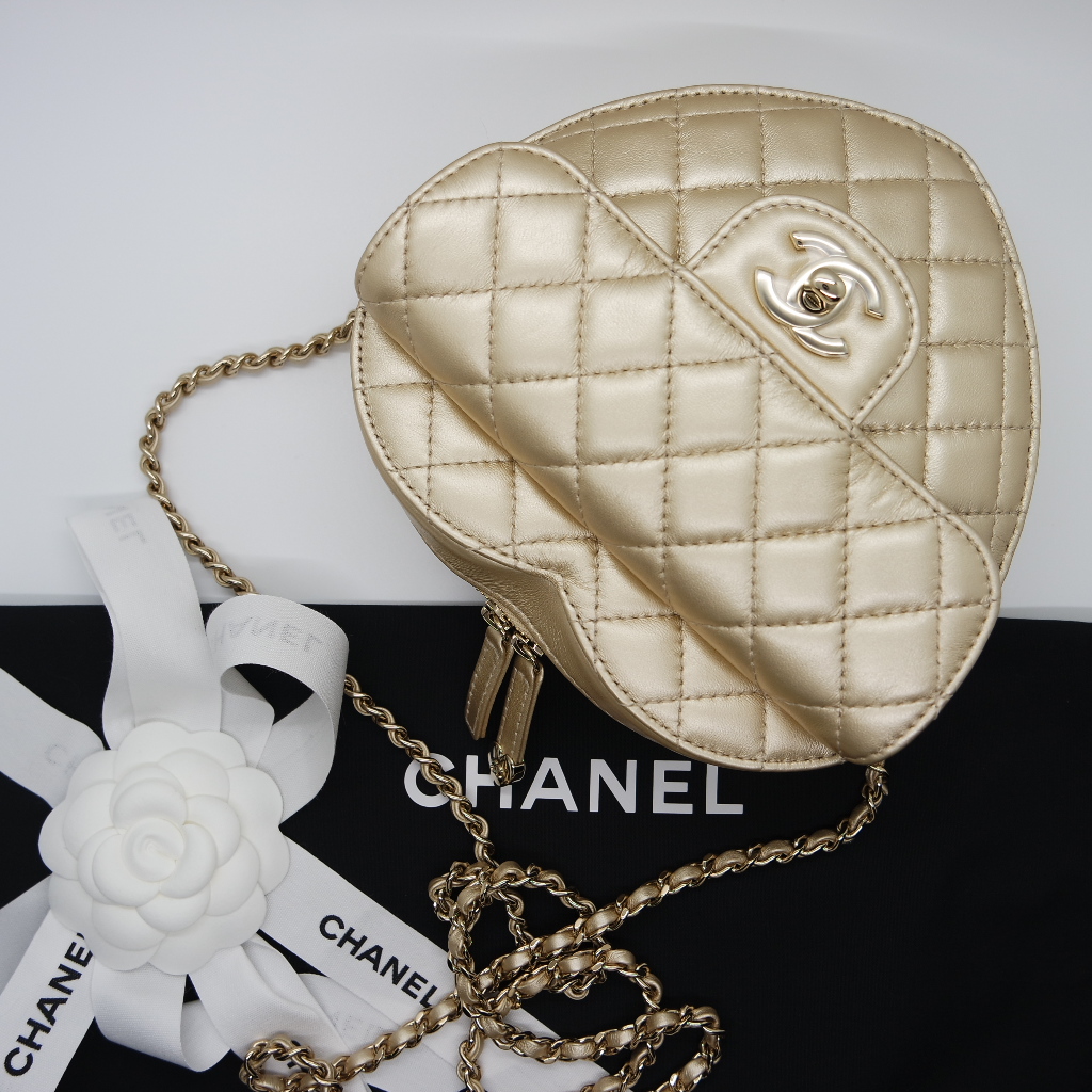 Chanel CC In Love Large Heart Bag White Lambskin Light Gold