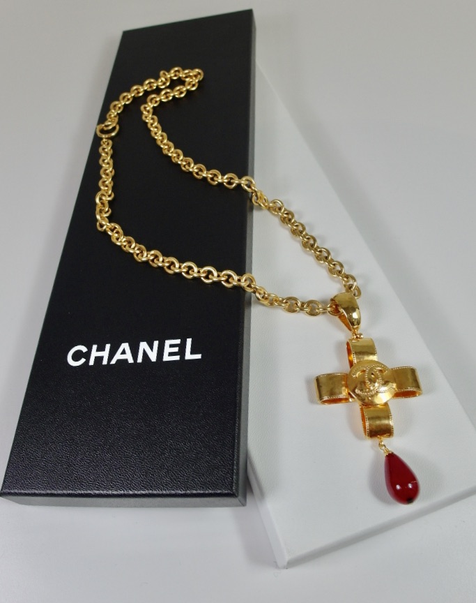 Chanel Kette Halskette original Chanel Kette Damen gold in Dresden   Kleinzschachwitz  eBay Kleinanzeigen ist jetzt Kleinanzeigen