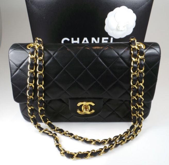 CHANEL TIMELESS CLASSIC BAG SCHWARZ HARDWARE IN GOLD