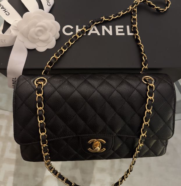 CHANEL CLASSIC FLAP BAG IN BLACK KAVIAR LEDER ...