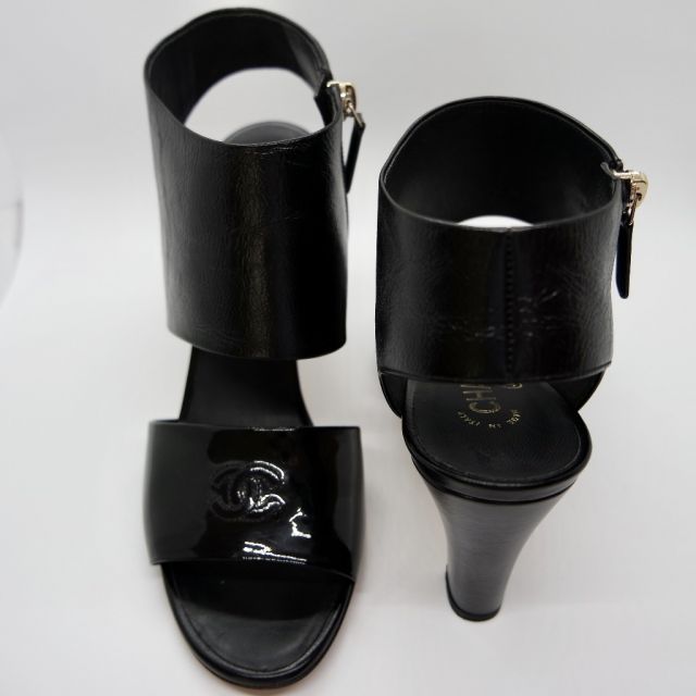  CHANEL SANDALS IN BLACK