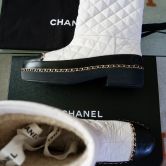 CHANEL STIEFEL WHITE BLACK