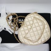 CHANEL HEART BAG IN GOLD 